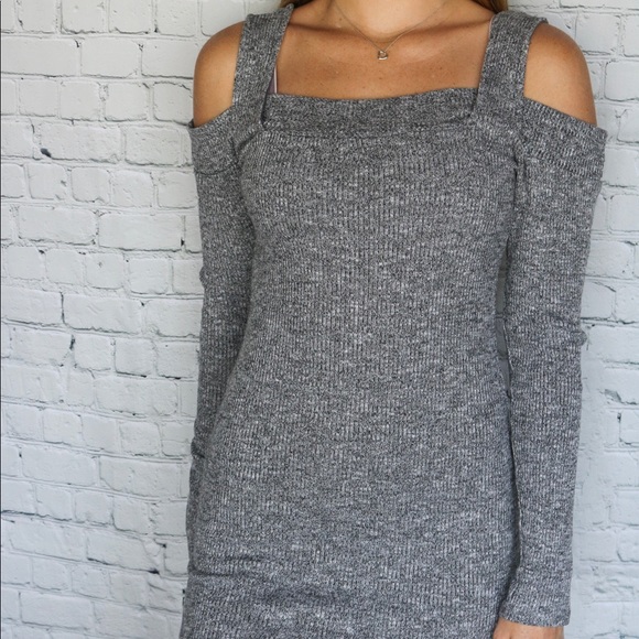 Dresses & Skirts - Knit bodycon long sleeve off shoulder dress